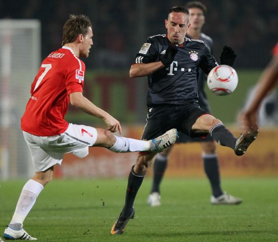 域中兢兢业 域中兢兢业